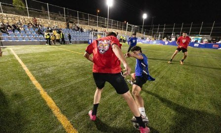 فريق Falcons يخطف لقب بطولة "ريد بُل جول إنجليزي" المثيرة في الأردن