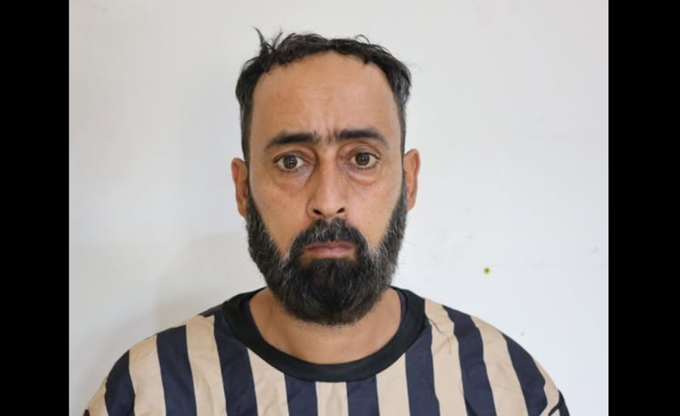 حمص: القبض على عنصر بـ"الدفاع الوطني" متهم بجرائم حرب