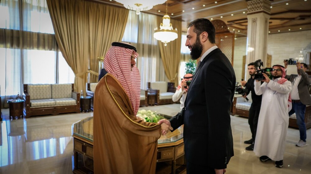 تحول تاريخي: السعودية وقطر تدعمان القطاع العام في سوريا في خطوة غير مسبوقة
