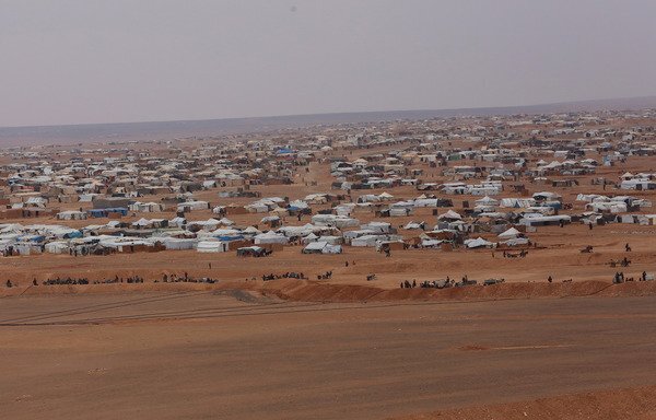 إغلاق مخيم الركبان: نهاية فصل مؤلم من معاناة النازحين السوريين