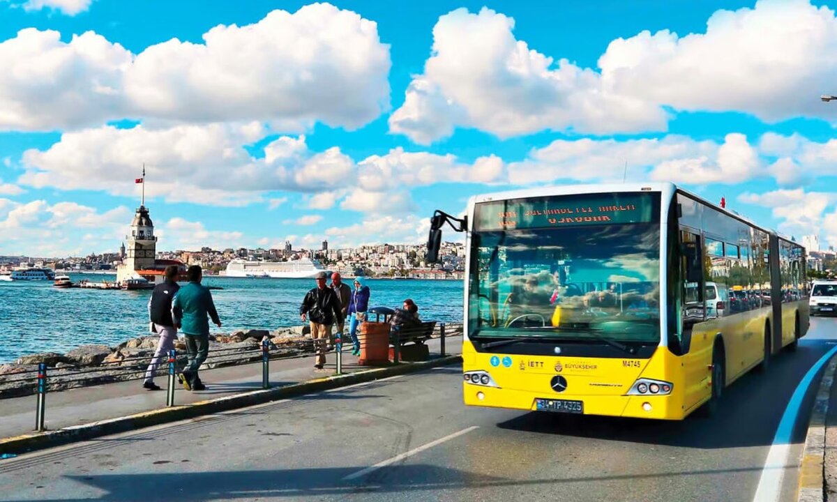 إضراب واسع النطاق لسائقي الحافلات يشل حركة النقل في إسطنبول بسبب تأخر المستحقات