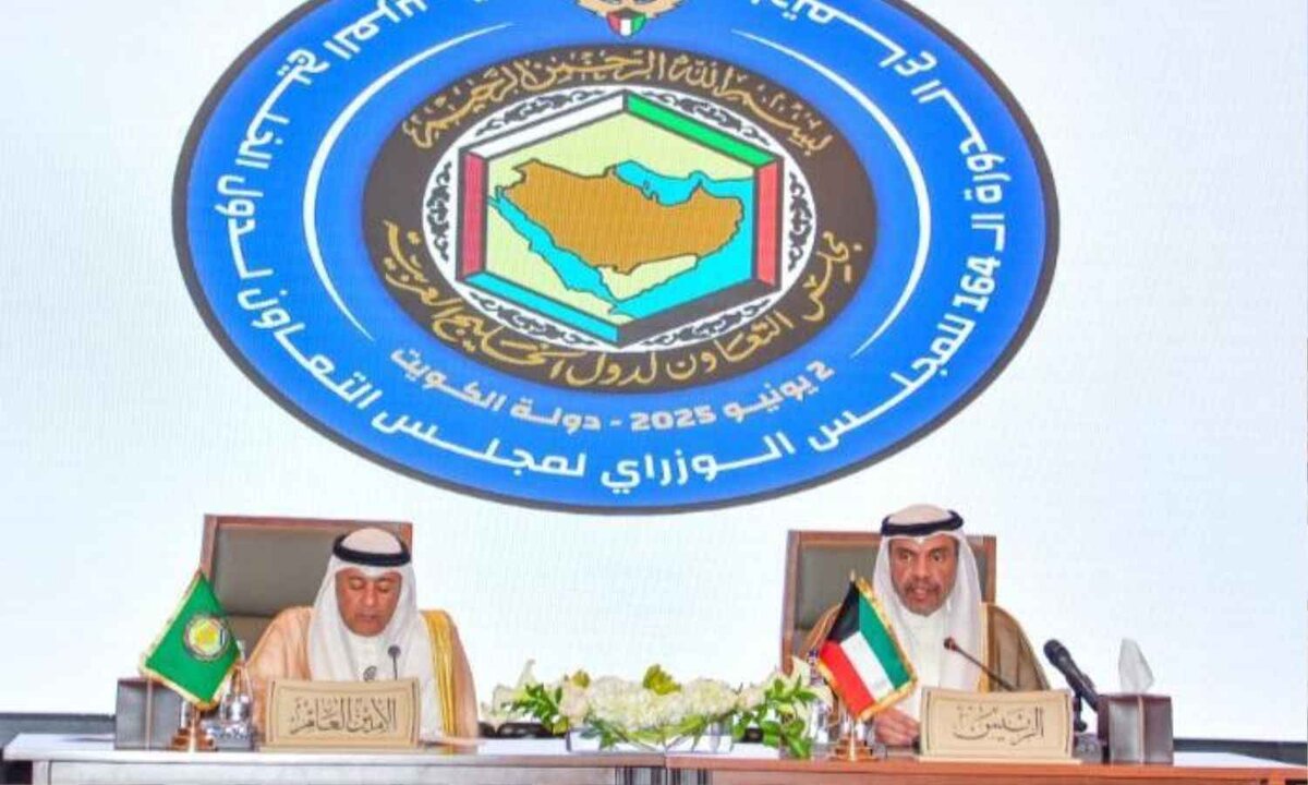 الكويت تعلن قرب إعادة فتح سفارتها في دمشق وخطة خليجية لدعم سوريا