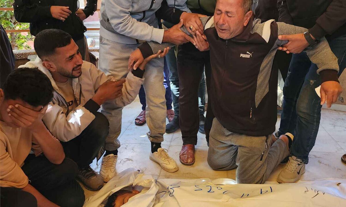 تصعيد خطير في غزة: إسرائيل تكثف القصف وعدد الضحايا الفلسطينيين يتجاوز 56 ألفًا