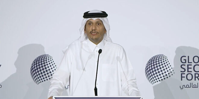 رئيس الوزراء القطري يدعو إلى خطوات مماثلة بعد رفع العقوبات الأمريكية عن سوريا