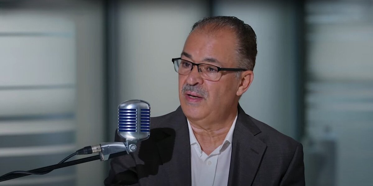 صراع في نقابة الفنانين: النقيب يعزل أعضاء ويعين بدلاء وسط خلافات حادة