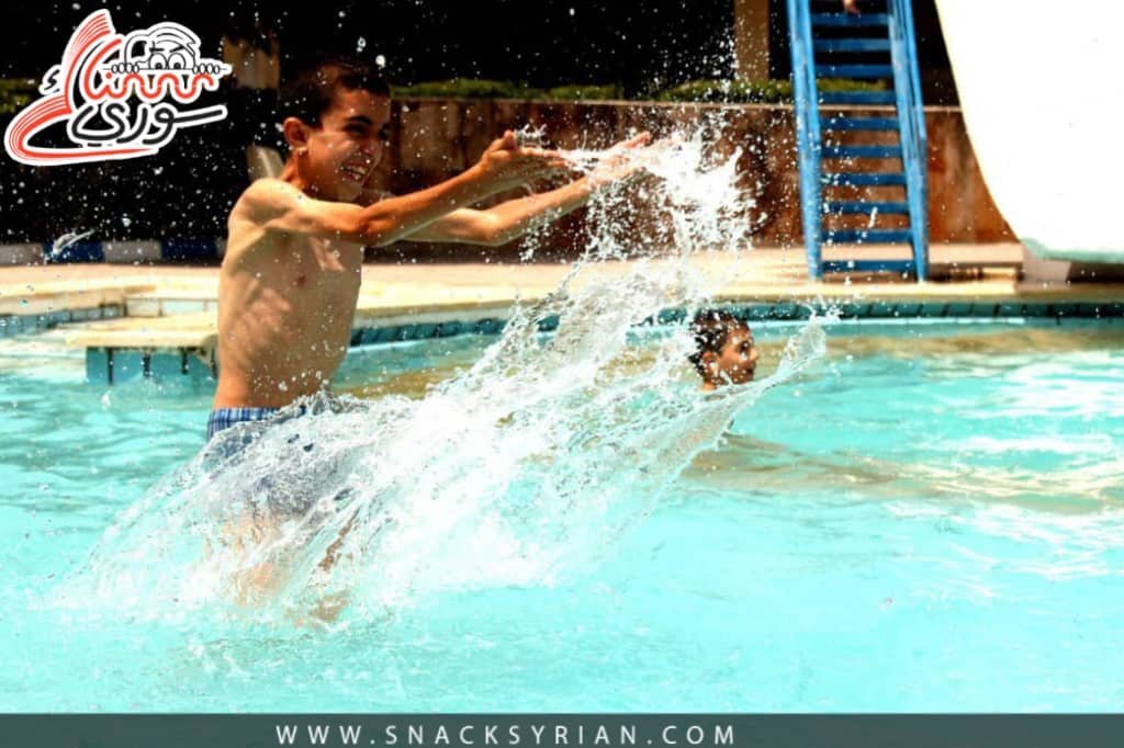 اللاذقية: أسعار السباحة "الخيالية" تثير استياء المواطنين رغم تحسن الليرة