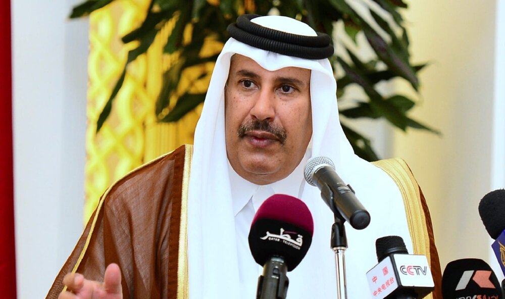 تغريدة مثيرة للجدل لرئيس وزراء قطر الأسبق تسبق الضربة الإسرائيلية لإيران: هل تنبأ بالحدث؟