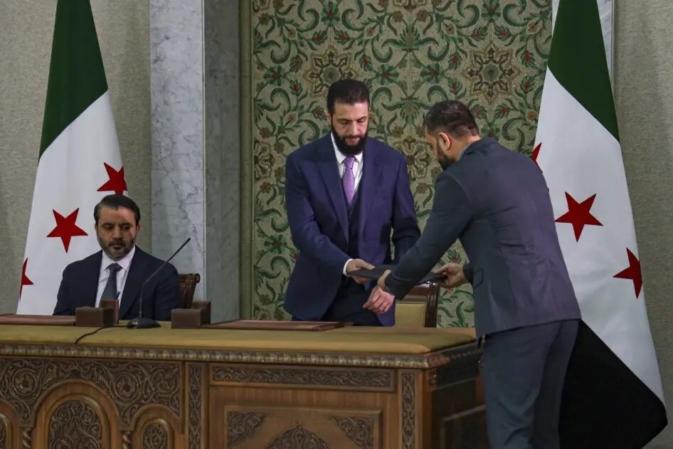 مرسوم رئاسي يحدد آلية انتخابات مجلس الشعب السوري: ثلث الأعضاء بالتعيين وثلثان بالانتخاب