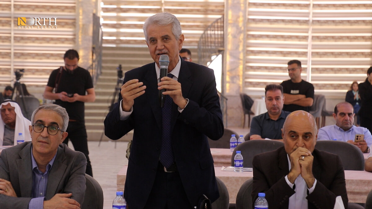 رئيس "الوطني الكردي": مشاورات لتشكيل وفد كردي موحد للحوار مع دمشق "قريبًا"