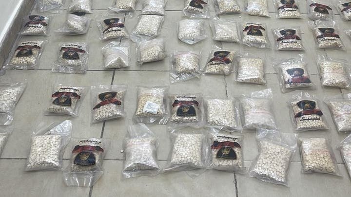 الأردن يوقف تهريب 200 ألف حبة مخدرة قادمة من سوريا عبر معبر جابر
