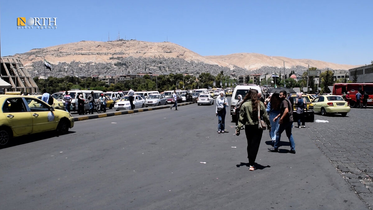 سوريا: فصل الموظفين يفاقم الأزمة الاقتصادية ويهدد بملاحقات قضائية