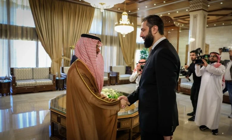 السعودية تخطط لضخ استثمارات ضخمة في سوريا: هل تبدأ مرحلة إعادة الإعمار؟