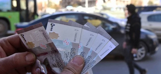 تدهور مستمر: أسعار صرف الليرة السورية مقابل الدولار والعملات الأجنبية اليوم الخميس