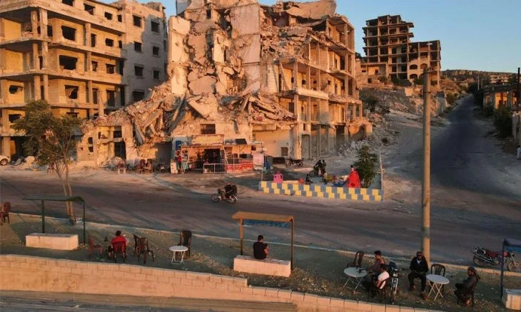 مقتل شخصين في غارة جوية بطائرة مسيرة شمال إدلب