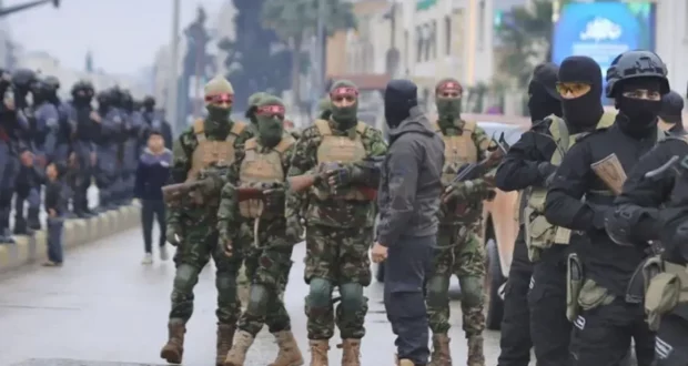 بعد الهجوم على حميميم: من هم "العصائب الحمراء" وما هي قدراتهم؟
