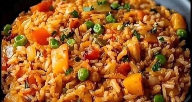 طريقة عمل أرز بالخضار: وصفة سهلة ومغذية لوجبة متكاملة