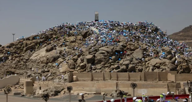 ارتفاع حاد في الوفيات: 13 حاجًا إيرانيًا يفارقون الحياة خلال مناسك الحج في السعودية بسبب الحرارة الشديدة