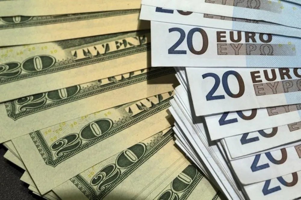 استقرار أم تذبذب؟ نظرة على أسعار الصرف في سوريا مساء السبت