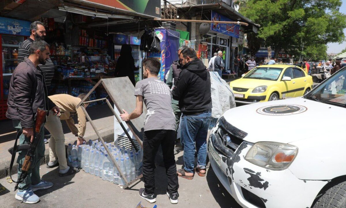 حملة مكثفة في دمشق لإزالة الإشغالات العشوائية من منطقة المزة