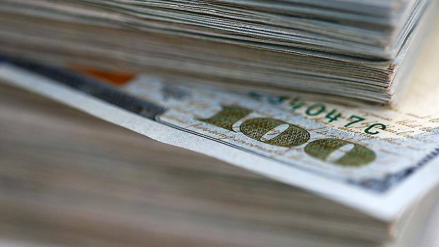 هبوط حاد للدولار في السوق السوداء السورية يقترب من السعر الرسمي
