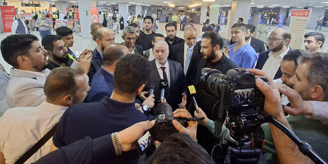وزير الأوقاف يودّع حجاج بيت الله الحرام ويتفقد الخدمات في مطار دمشق الدولي