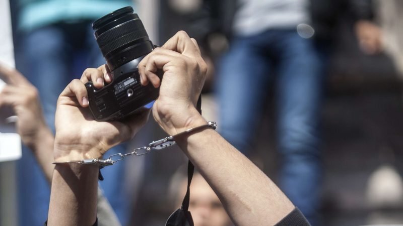 تراجع طموحات الحرية: سوريا تتقدم مركزين فقط في مؤشر حرية الصحافة 2025