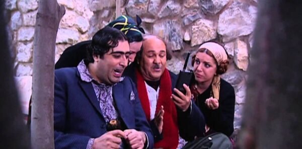 في ظل أزمة الكهرباء: إطلاق وكالة للسيارات الكهربائية الفاخرة في سوريا يثير التساؤلات