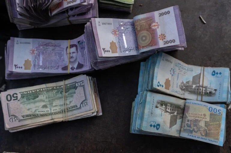 تحديث فوري: أسعار الدولار واليورو والذهب مقابل الليرة السورية في السوق السوداء اليوم 8 مايو 2025
