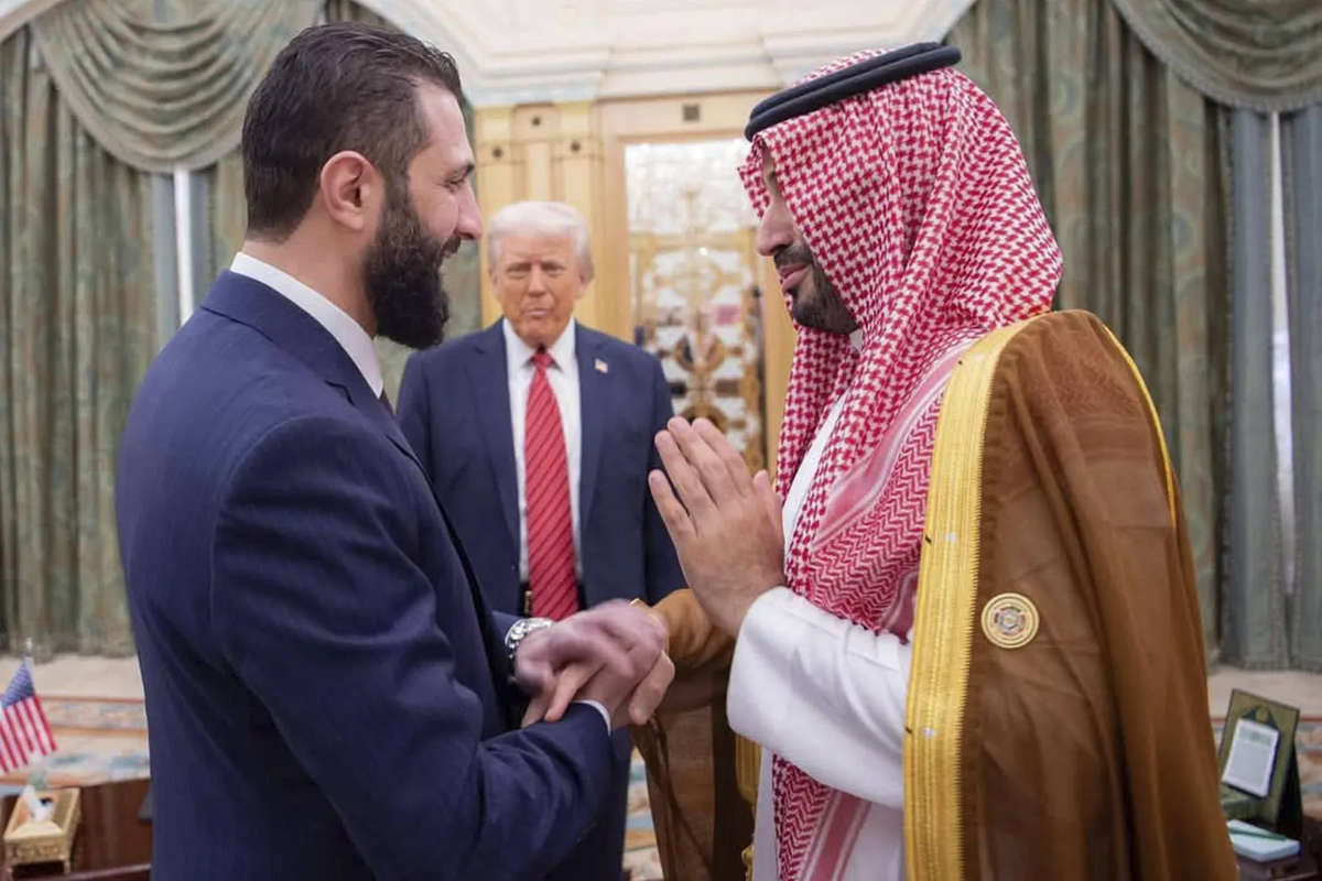إعلان ترامب المفاجئ بشأن رفع العقوبات عن سوريا يربك مسؤولي الخزانة والخارجية