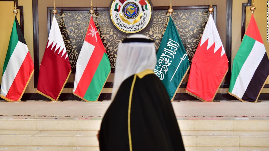 تحركات خليجية مكثفة لإطلاق منتدى استثماري ضخم في سوريا: هل تبدأ مرحلة إعادة الإعمار؟