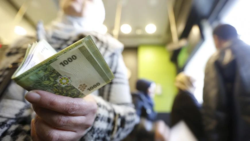 تذبذب مستمر: أسعار صرف الليرة السورية مقابل الدولار والعملات الأجنبية اليوم الأربعاء