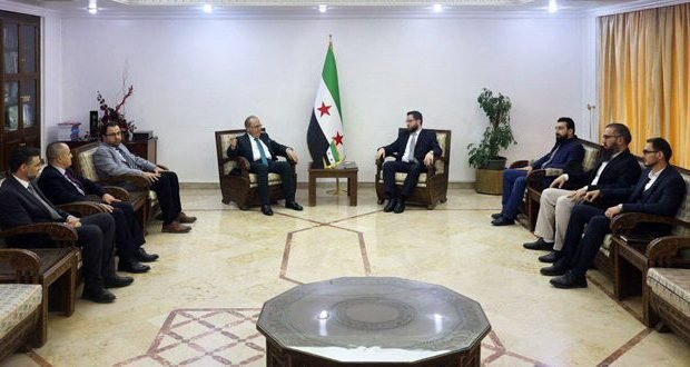وزيرا التعليم العالي والتنمية الإدارية يبحثان تطوير الهياكل ورفع كفاءة الكوادر