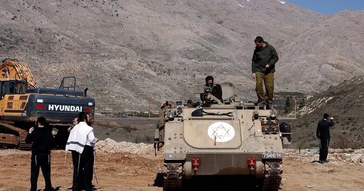تصاعد التوتر جنوب سوريا: انتشار إسرائيلي وغارات مكثفة وتحذيرات درزية من تدهور الأوضاع الأمنية