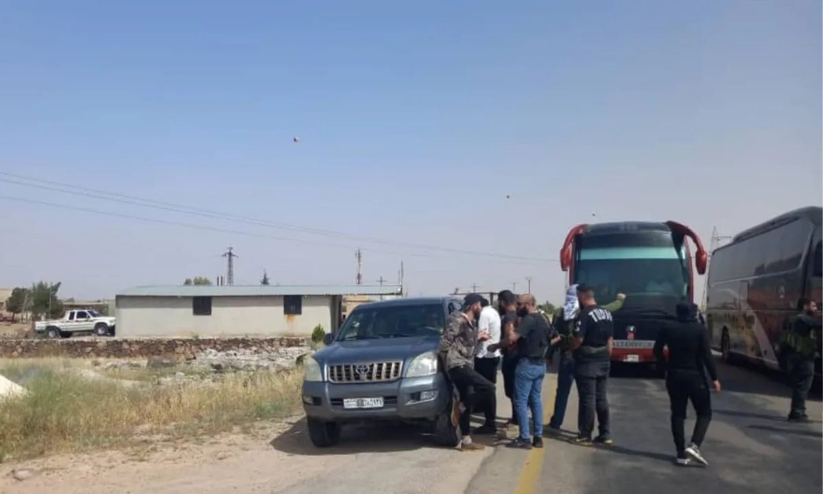 بعد تأمينه: استئناف الرحلات على طريق دمشق - السويداء وسط تفاؤل حذر