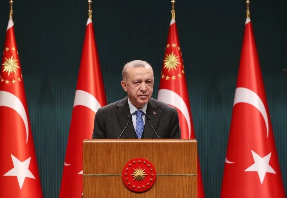 أردوغان يعرض استضافة قمة سلام بين روسيا وأوكرانيا: هل تنجح الوساطة التركية؟