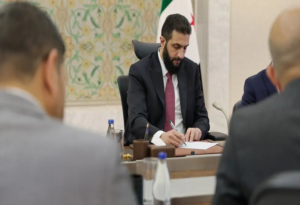 مرسوم رئاسي يرفع الحجز الاحتياطي عن 91 ألف مواطن سوري: خطوة نحو إنعاش الاقتصاد