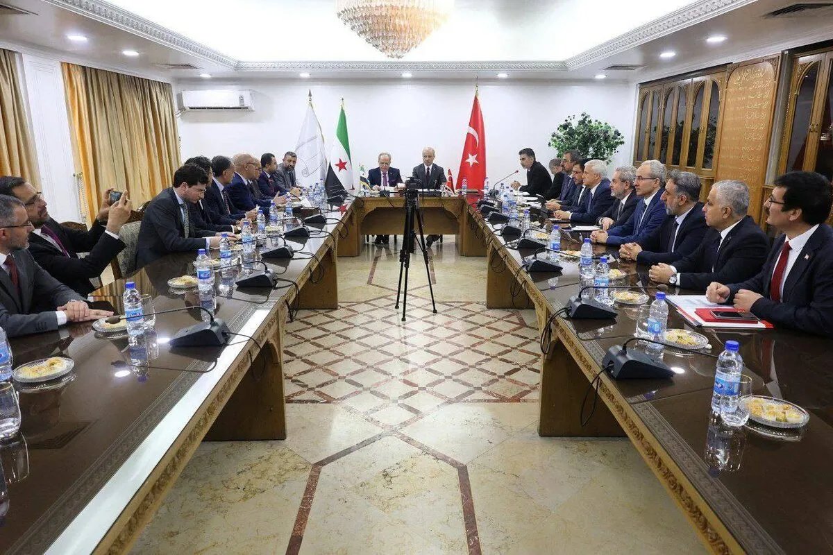 اتفاق تاريخي بين سوريا وتركيا لإحياء التعليم العالي المشترك وبرامج تبادل الطلاب