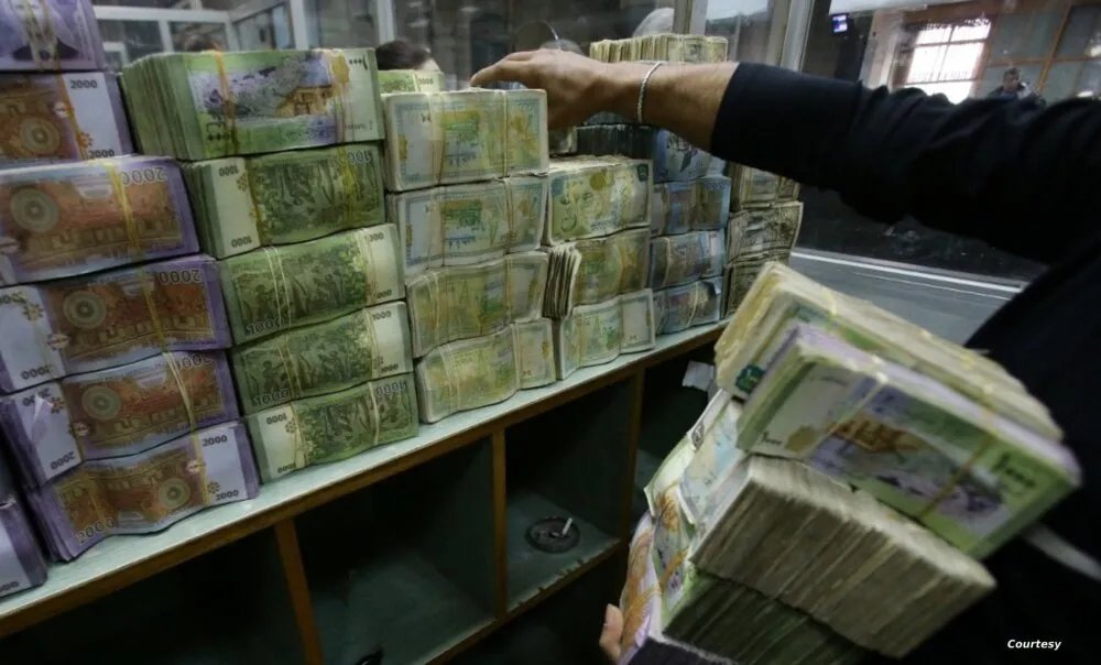 مصرف سوريا المركزي ينفي شائعات طباعة العملة السورية خارج روسيا ويكشف عن دراسة لإصدار جديد