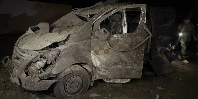 مقتل ثلاثة شرطيين في تفجير سيارة ملغومة يهز مدينة الميادين بريف دير الزور