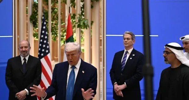 تريليونات ترامب الخليجية: هل تتجاوز الصفقات الاستعراض إلى التنفيذ الفعلي؟