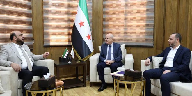 وزير النقل يبحث مع اتحاد غرف التجارة تذليل عقبات نقل البضائع وتنشيط التجارة في سوريا