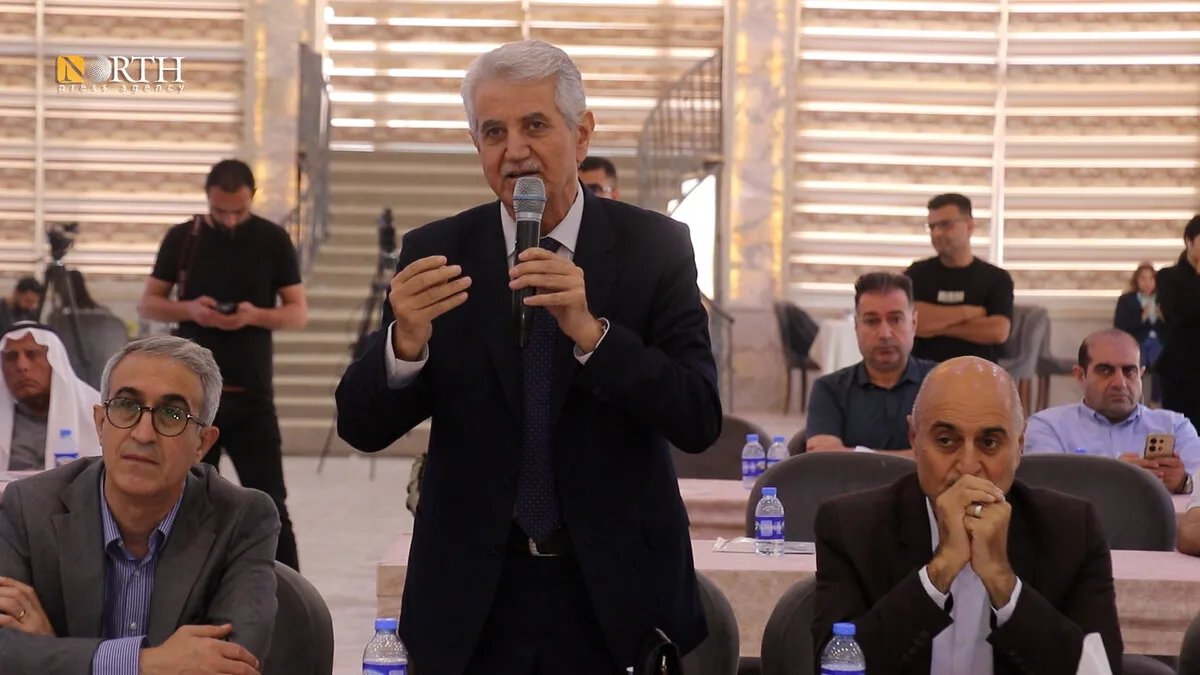 رئيس "الوطني الكردي": مشاورات لتشكيل وفد كردي موحد للحوار مع دمشق "قريبًا"