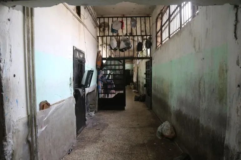 تحقيق يكشف: مقتل 582 معتقلاً في سجون المخابرات الجوية السورية بين عامي 2011 و2014
