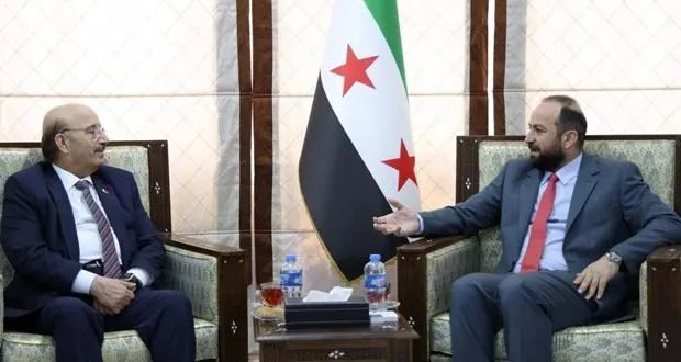 تعزيز التعاون الإعلامي بين سوريا والبحرين: مباحثات بين وزير الإعلام والسفير البحريني في دمشق