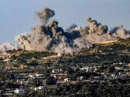 تصعيد خطير: قصف روسي ونظام الأسد يستهدف مدنًا وبلدات في شمال غرب سوريا ويوقع ضحايا مدنيين