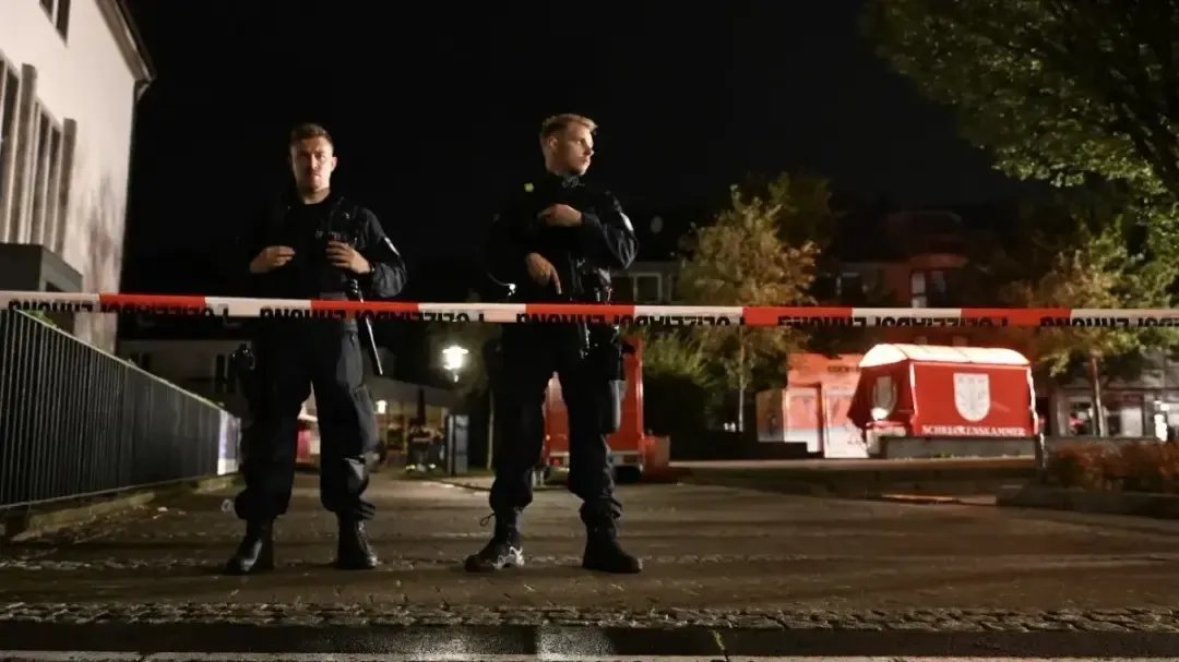 ألمانيا تحاكم سورياً بتهمة الانتماء لـ"داعش" وتنفيذ هجوم دامٍ بالسكين