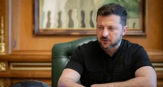 زيلينسكي يقترح قمة ثلاثية مع ترامب وبوتين وسط حشود روسية مكثفة على حدود سومي