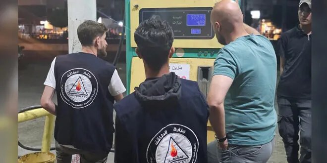 إغلاق محطة وقود في اللاذقية لتلاعبها بعدادات البنزين