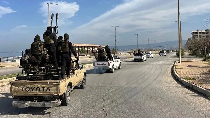 الاتحاد الأوروبي يخفف العقوبات الاقتصادية عن سوريا لدعم التعافي ويفرض قيودًا على ضباط جدد بسبب انتهاكات الساحل