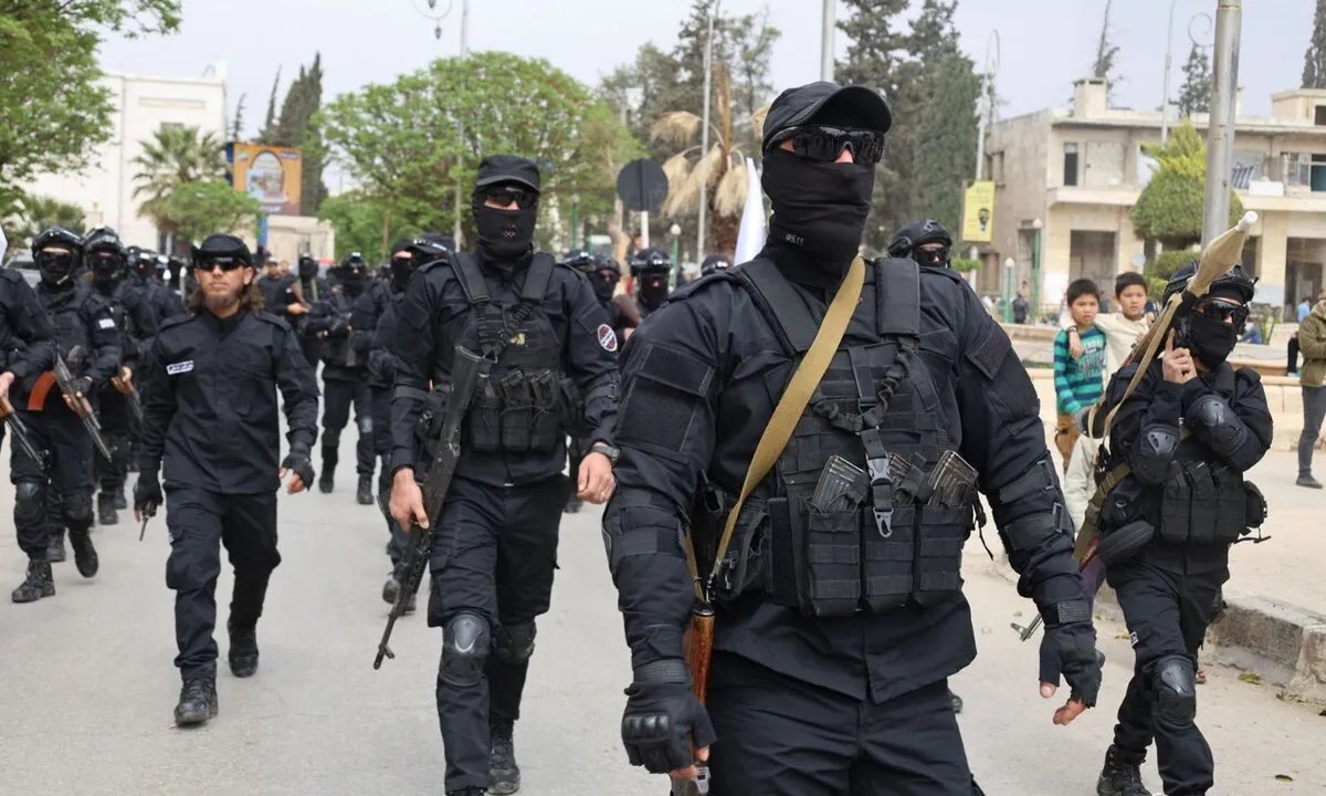 دمج الشرطة والأمن في سوريا: هل ينهي "تغول" الأجهزة الأمنية أم يعزز المخاوف؟